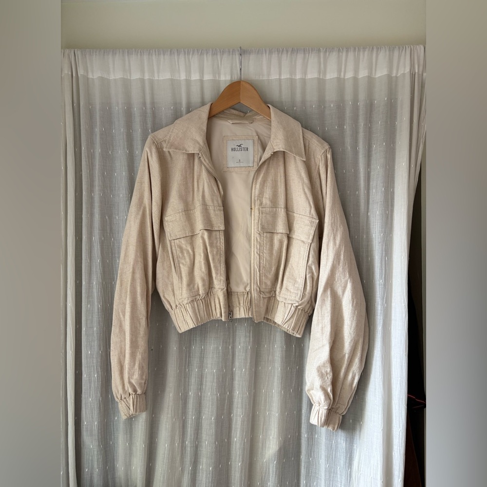 Hollister Light Tan linen bomber jacket - Picture 3 of 5